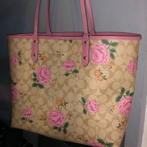 Authentic coach roses